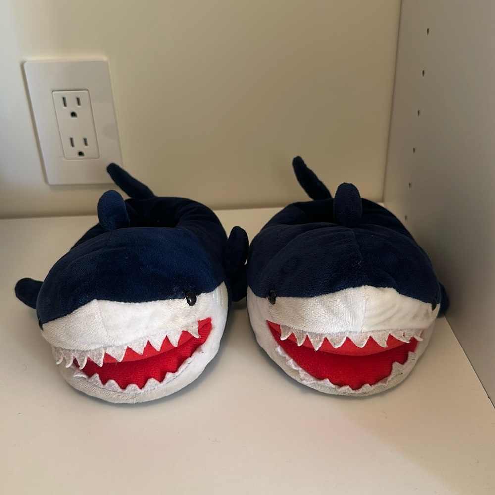 Shark slippers GUC